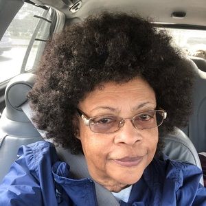 Meet your Posher, Gloria